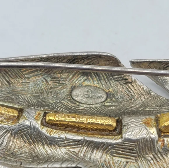 Givenchy Two Tone Leaf Brooch Silver Gold Sculptural Signed Vintage - Picture 5 of 9